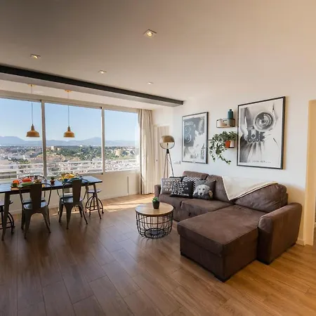 Charming Downtown Skyscrapper