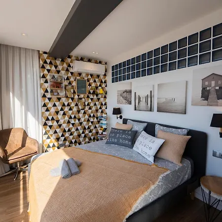 Charming Downtown Skyscrapper شقة *