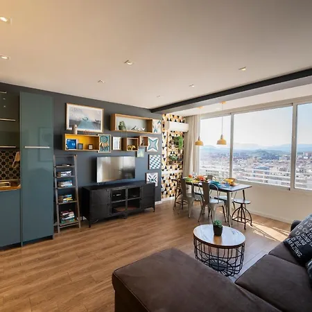 Apartment Charming Downtown Skyscrapper *